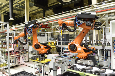 一汽解放動(dòng)力第760萬臺發(fā)動(dòng)機(jī)下線 惠山智能工廠正式啟用